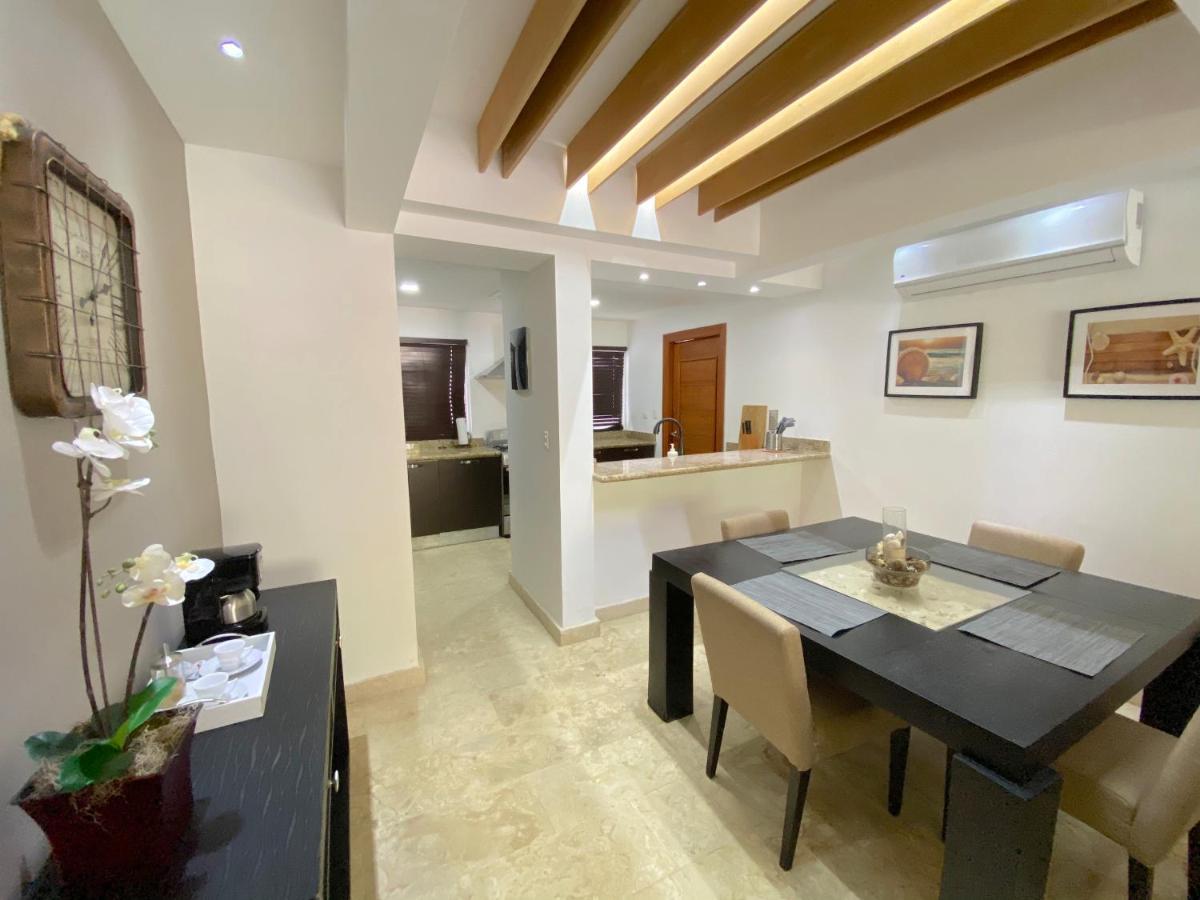 Deluxe Suites Chateau Del Mar - Swimming Pool And Jacuzzi - Bavaro Beach Aparthotel 4*