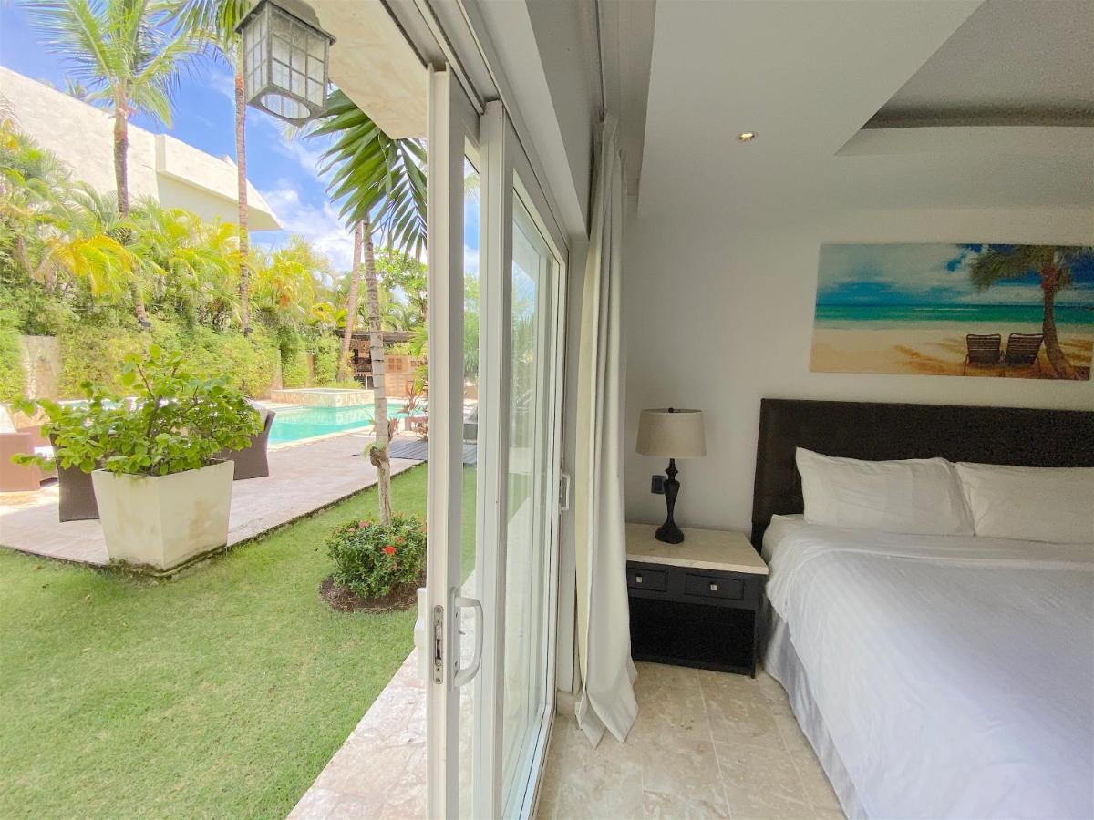 Aparthotel Deluxe Suites Chateau Del Mar - Swimming Pool And Jacuzzi - Bavaro Beach 4*