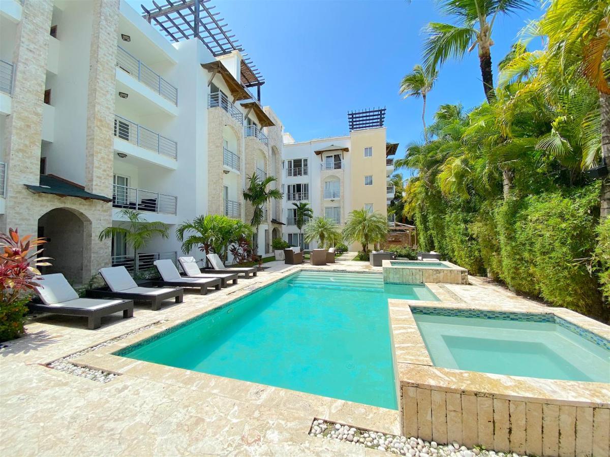 Aparthotel Deluxe Suites Chateau Del Mar - Swimming Pool And Jacuzzi - Bavaro Beach 4*