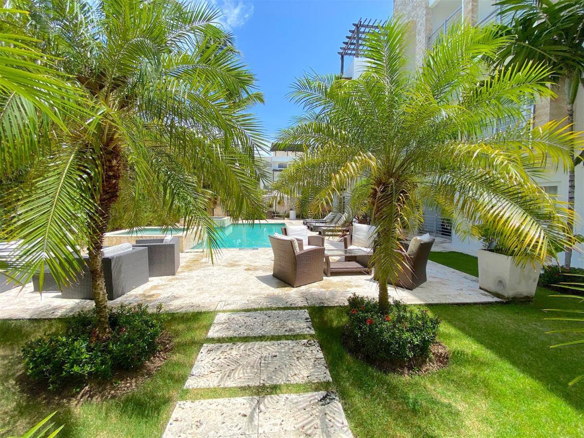 Aparthotel Deluxe Suites Chateau Del Mar - Swimming Pool And Jacuzzi - Bavaro Beach