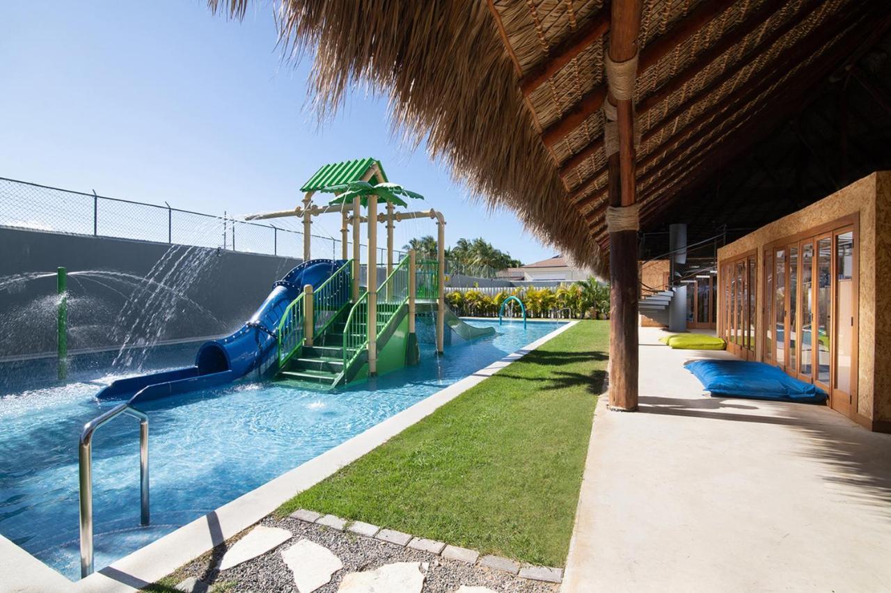 Resort Dreams Onyx &