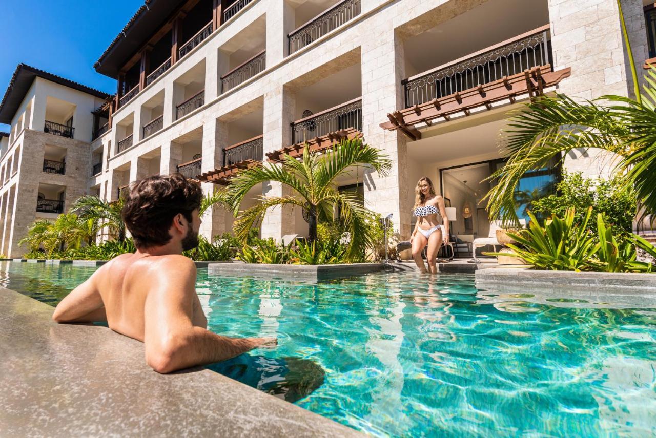 Unique Club At Lopesan Costa Bávaro Resort Punta Cana