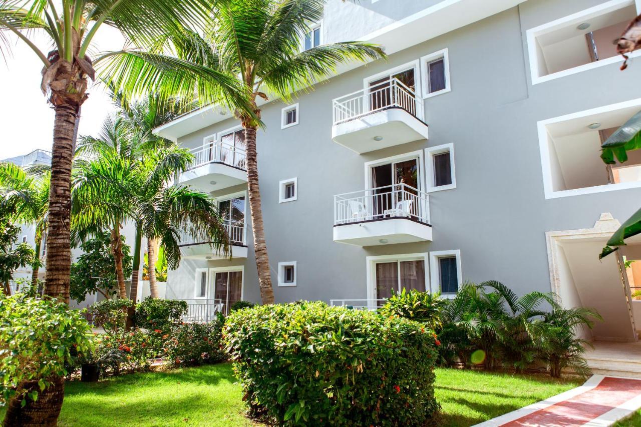 Tropicana Suites Deluxe Beach Club & Pool - Playa Los Corales Punta Cana