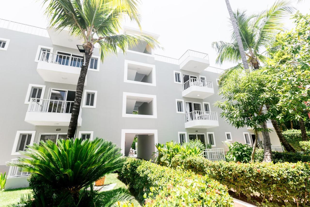 Tropicana Suites Deluxe Beach Club & Pool - Playa Los Corales Hotel
