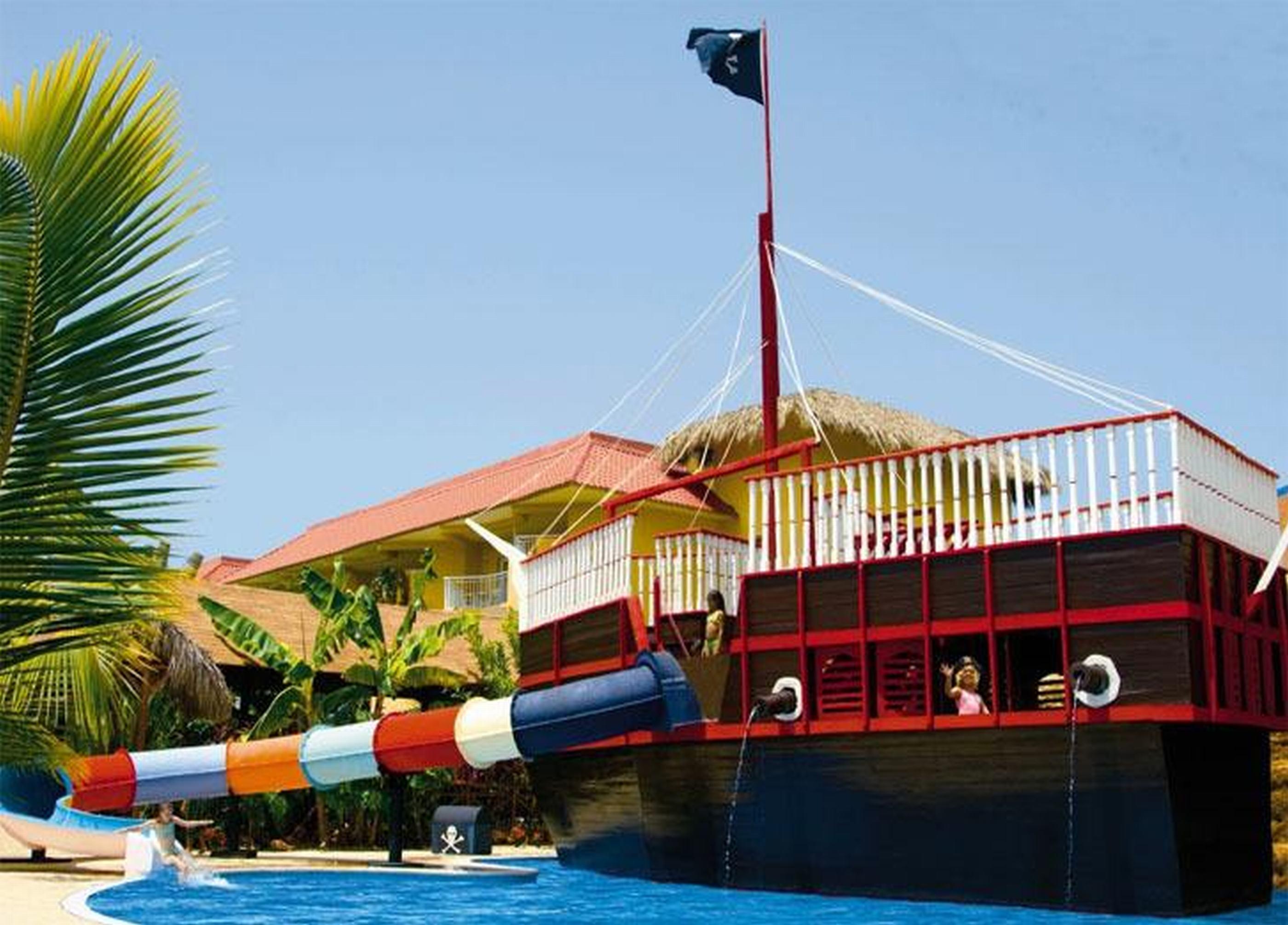 Wyndham Alltra Resort Punta Cana