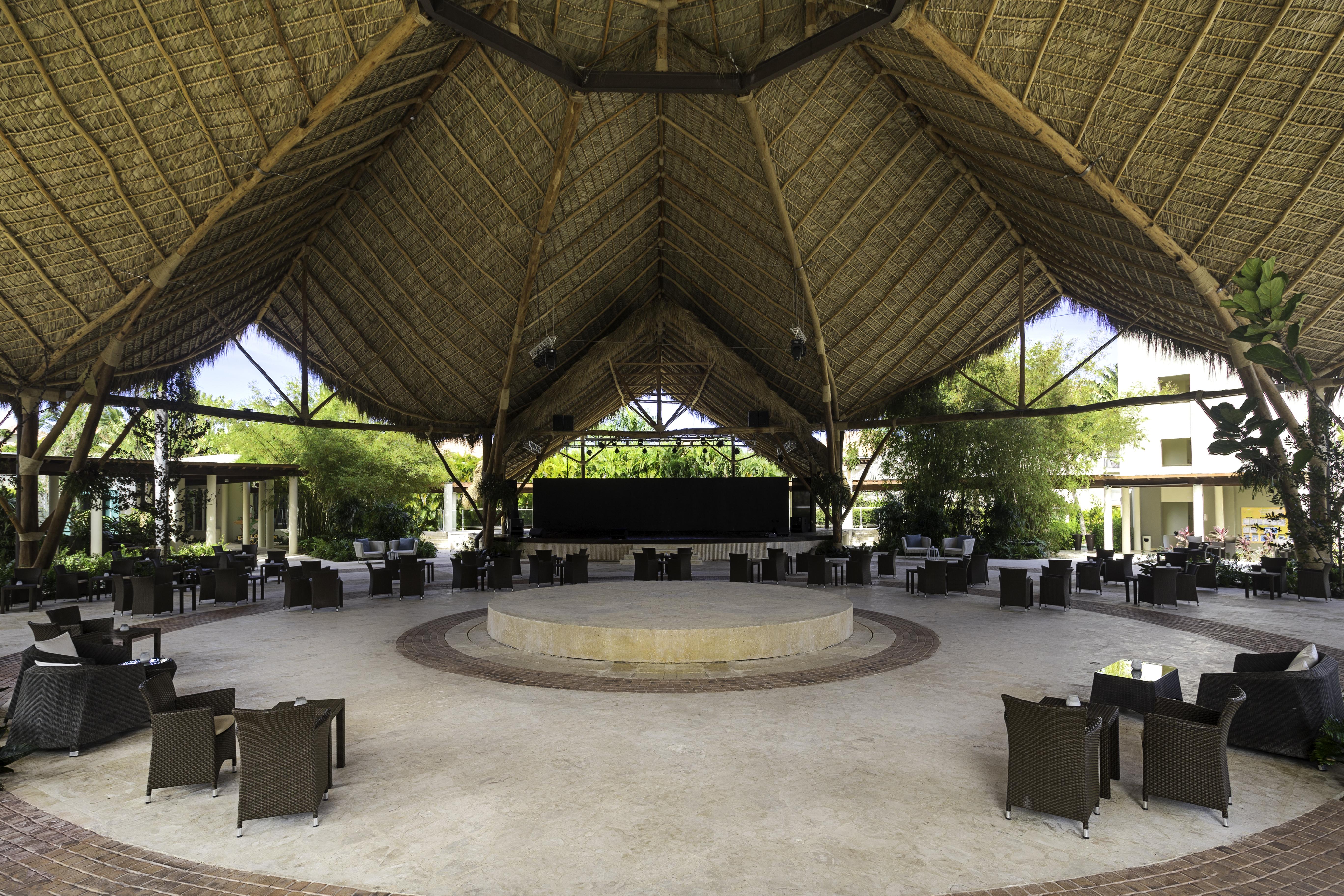 Resort Dreams Royal (adults Only)
