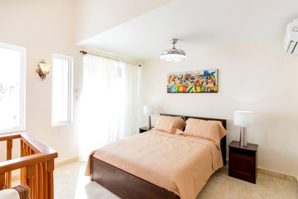 Ocean Views & Private Beach! Luxury 4bdr Getaway Apartamento Punta Cana