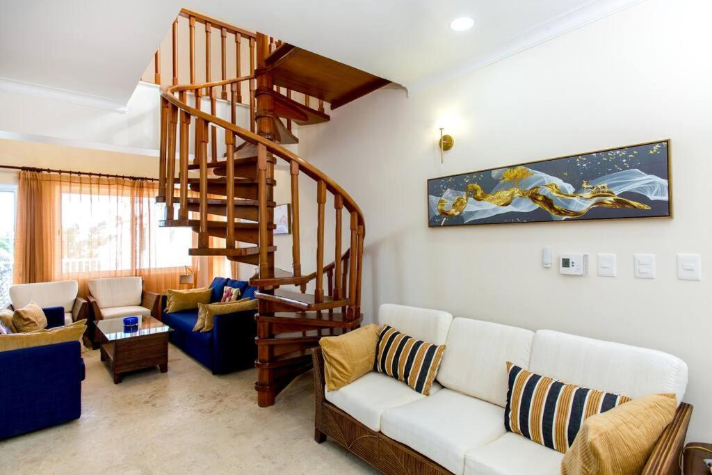 Apartamento Ocean Views & Private Beach! Luxury 4bdr Getaway *