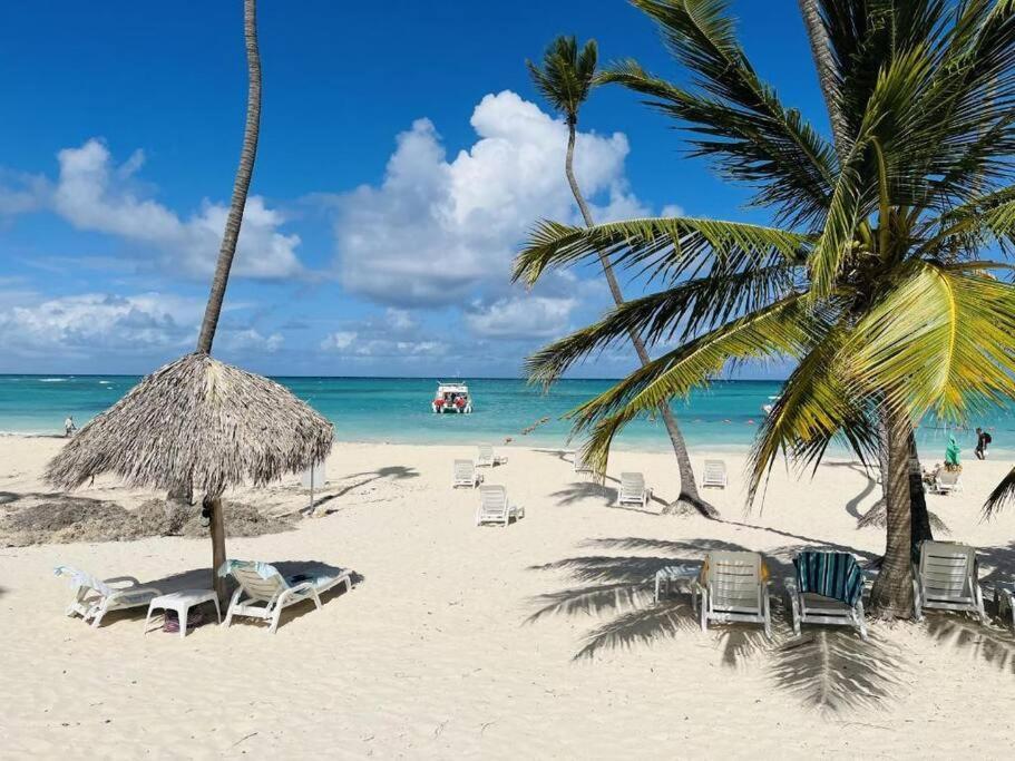 Apartamento Pristine 4br Beachfront Getaway With Pool & Rooftop *
