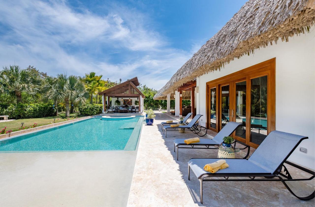 Private With Incredible Pool, Maid, Jacuzzi - Cap Cana *
