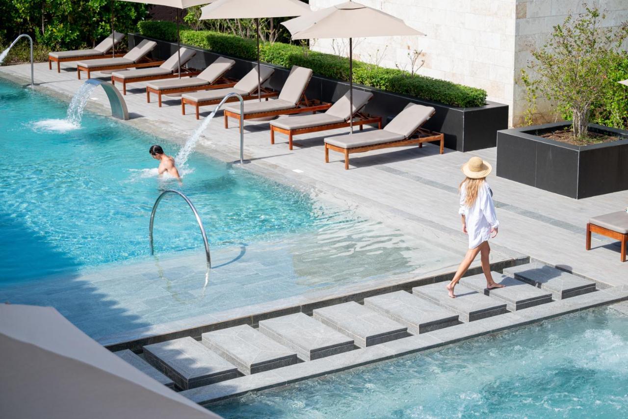 Unique Club At Lopesan Costa Bávaro Resort 5*