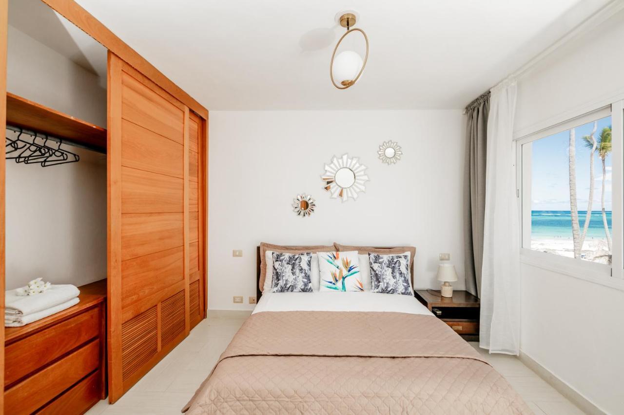 Beachfront For Rent - Ocean View, Private Terrace, And Bbq Apartment *
