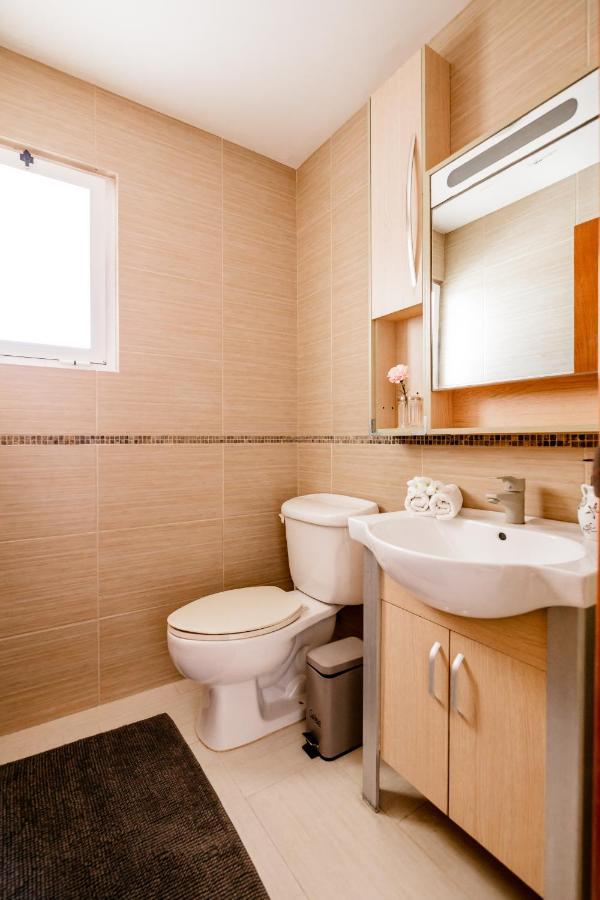 Apartment Beachfront For Rent - Ocean View, Private Terrace, And Bbq
