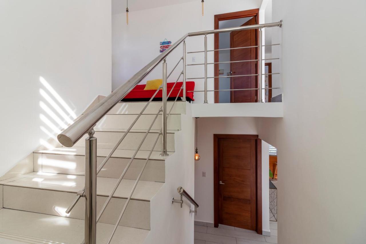 Modern 4-br With Pool In Residential Area