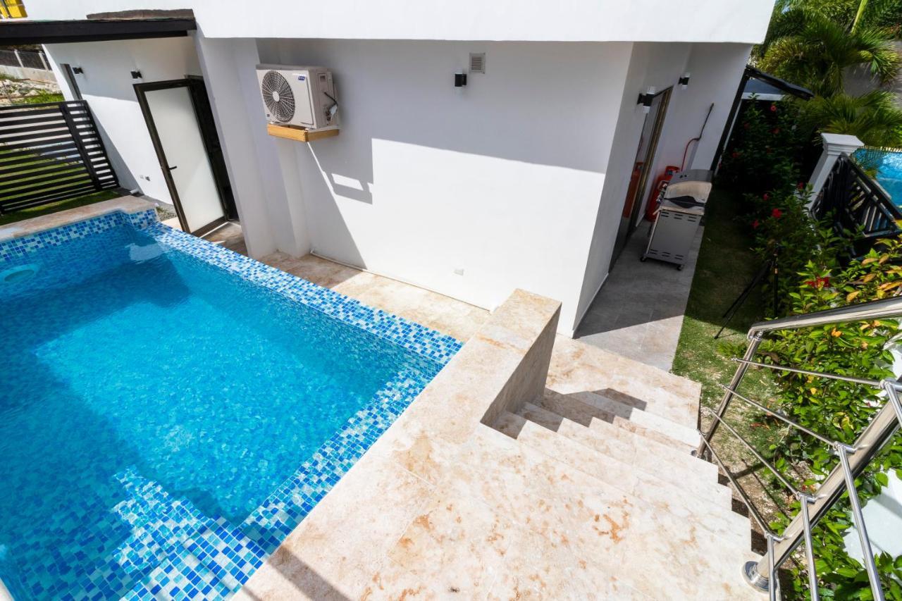 Villa Modern 4-br With Pool In Residential Area *