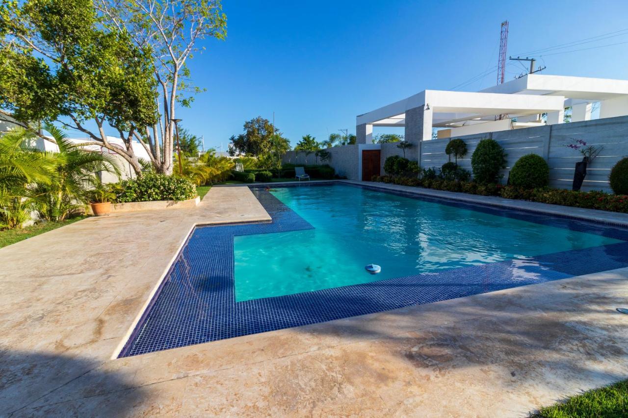 Modern 4-br With Pool In Residential Area *