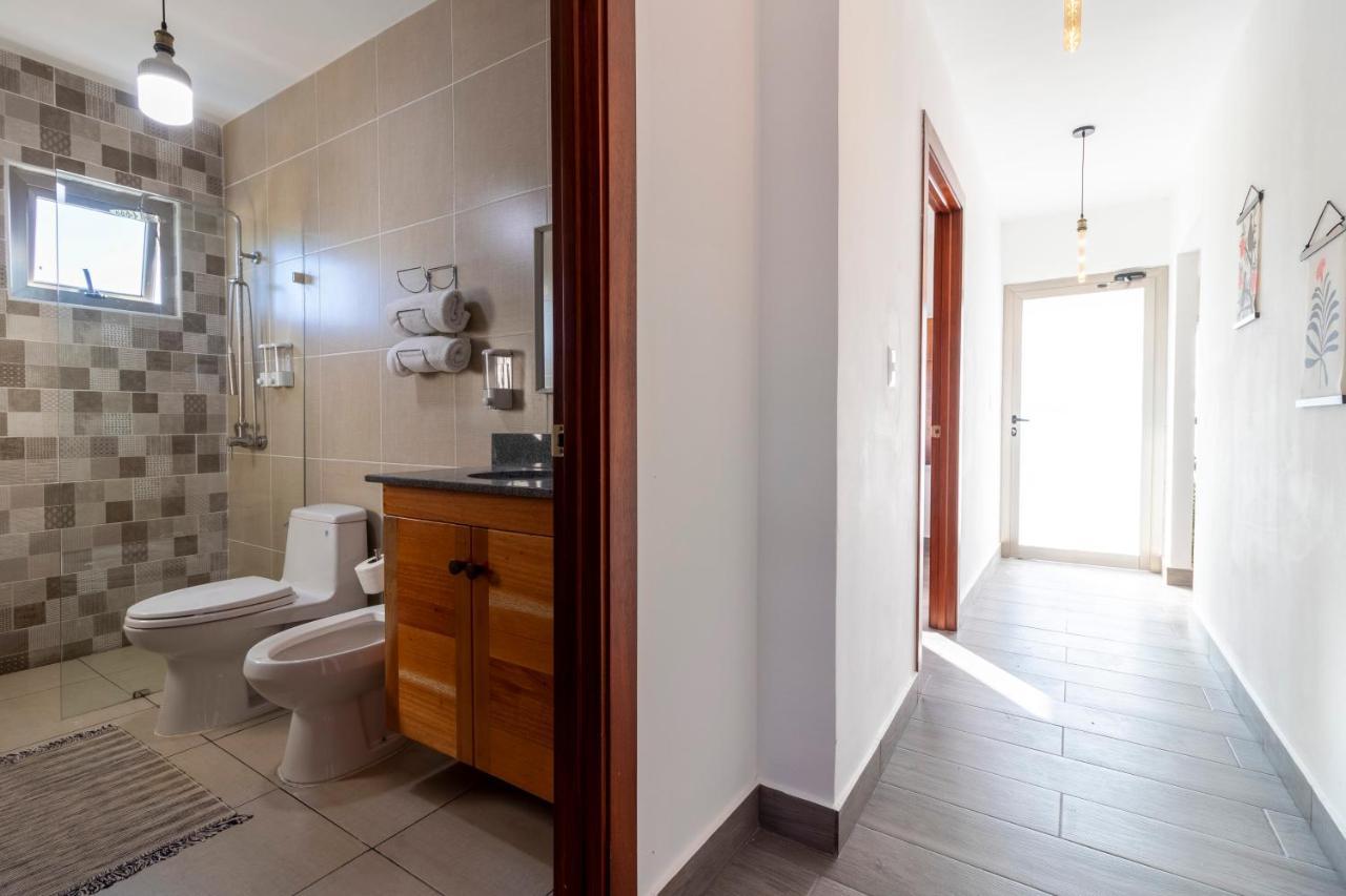 Modern 4-br With Pool In Residential Area