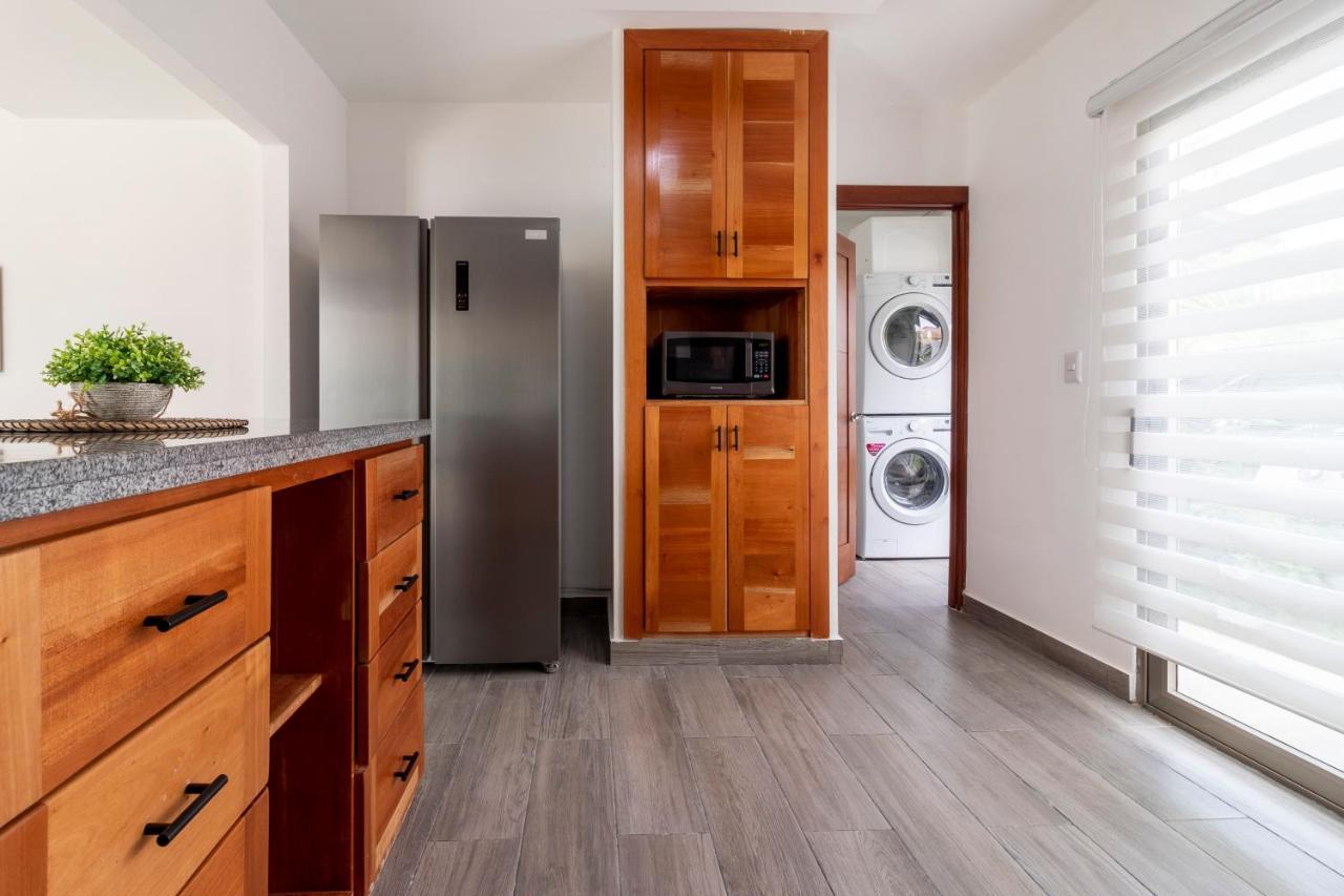 Villa Modern 4-br With Pool In Residential Area *