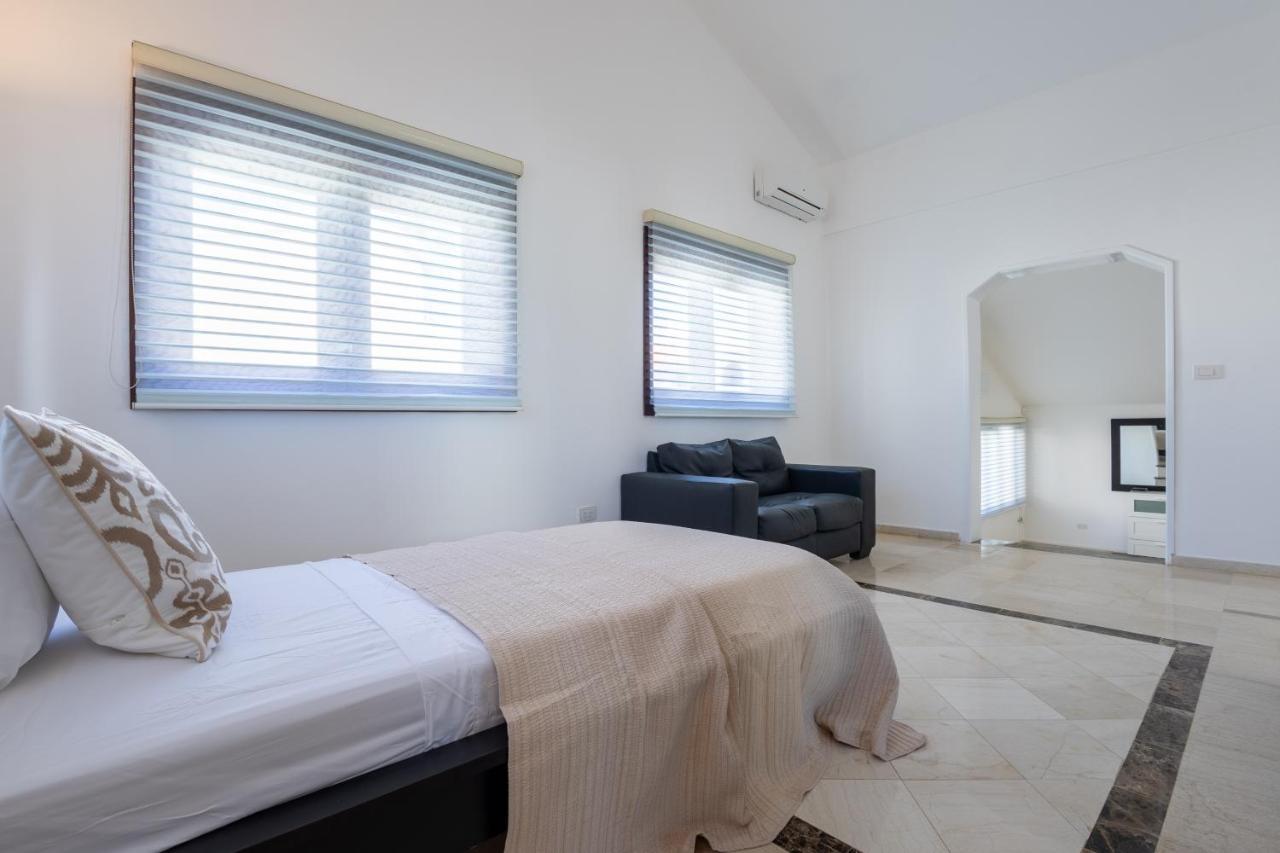 Huge 7-bedroom With Private Pool - Corales Villa Punta Cana