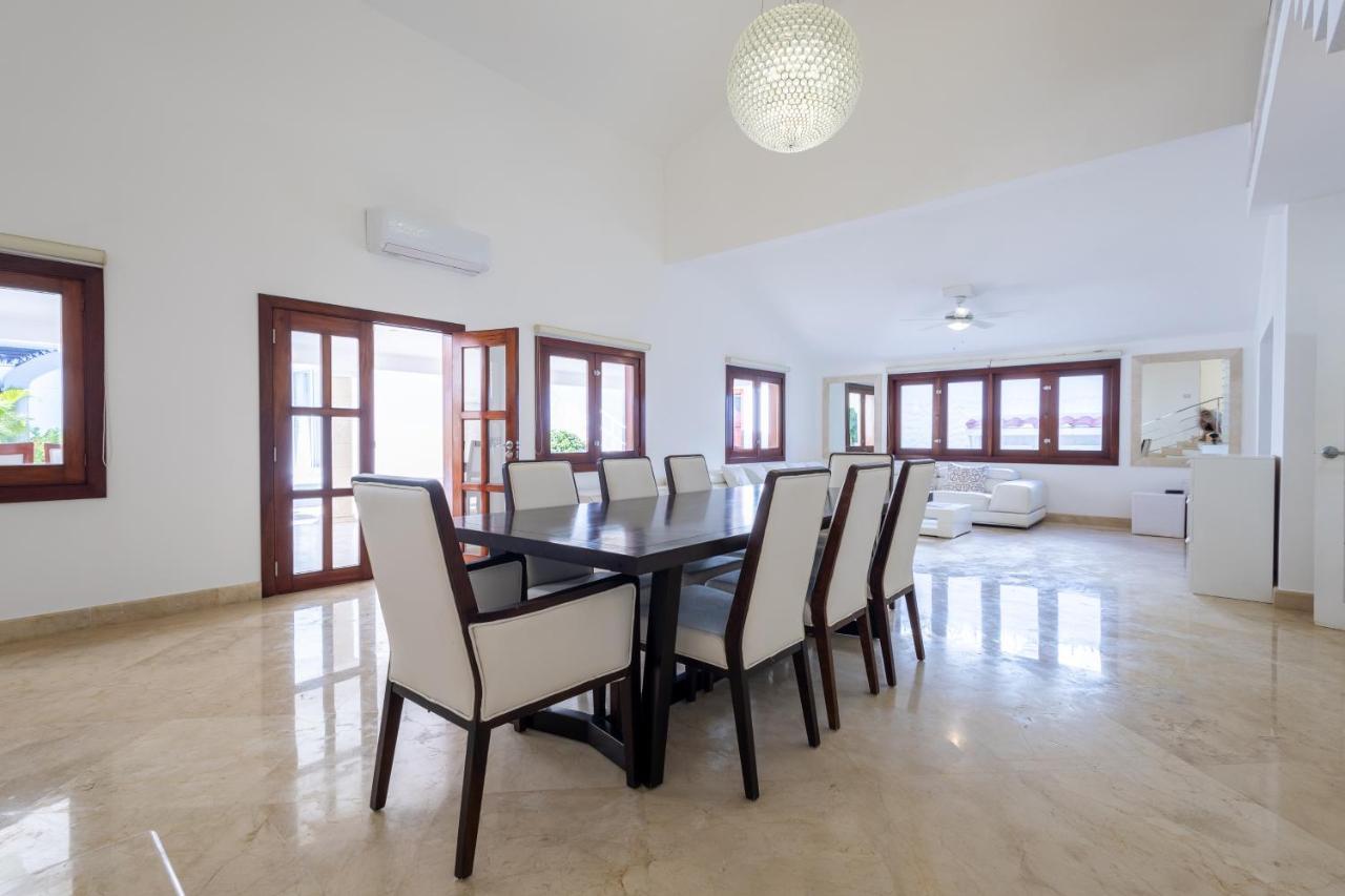 Huge 7-bedroom With Private Pool - Corales Villa Punta Cana