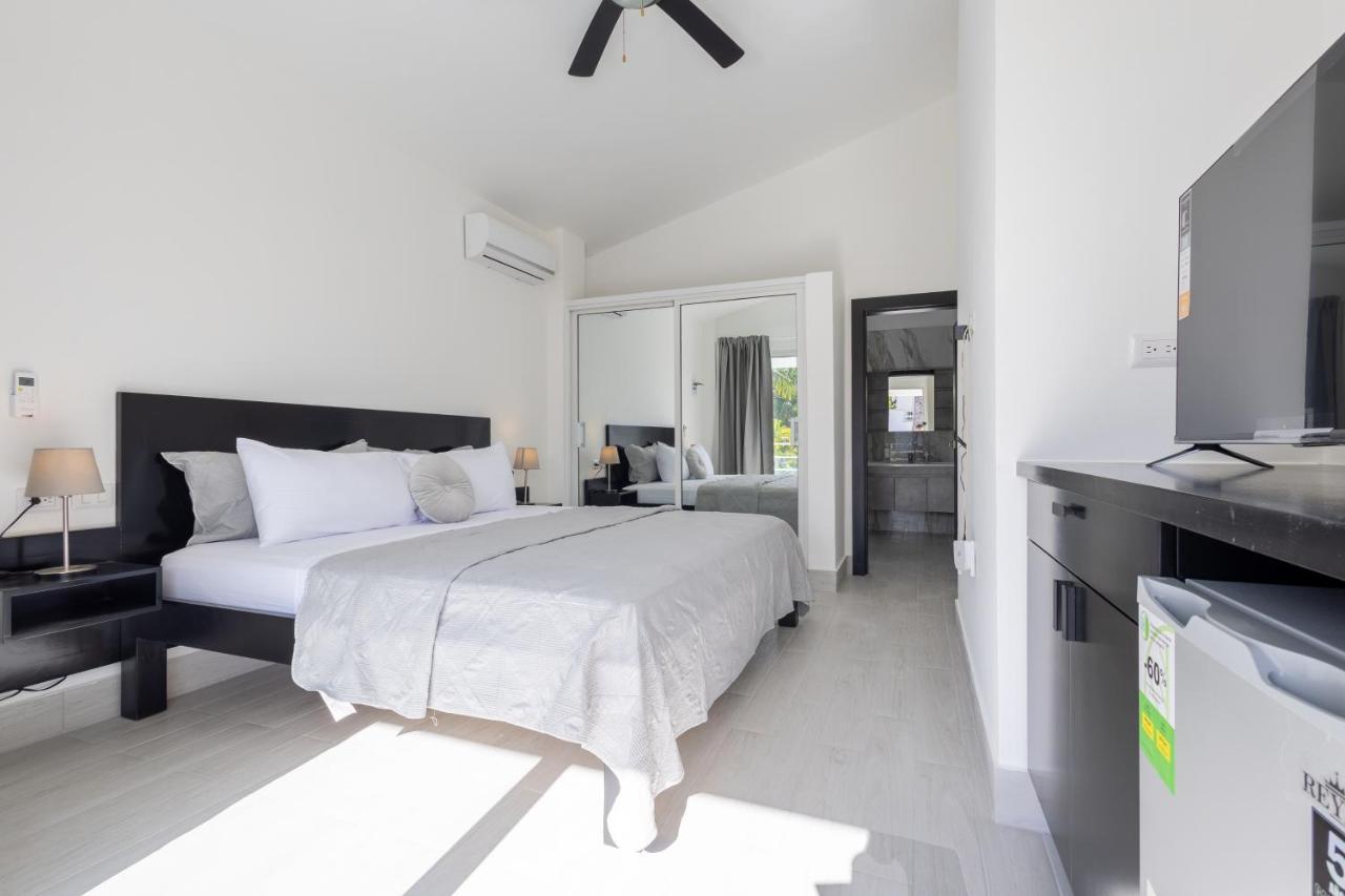 Villa Huge 7-bedroom With Private Pool - Corales *