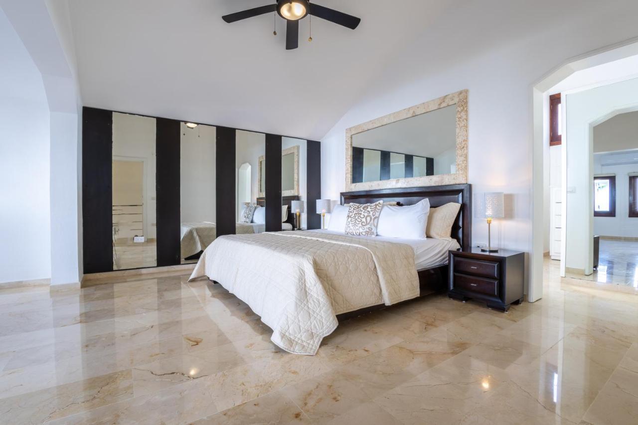 Villa Huge 7-bedroom With Private Pool - Corales *