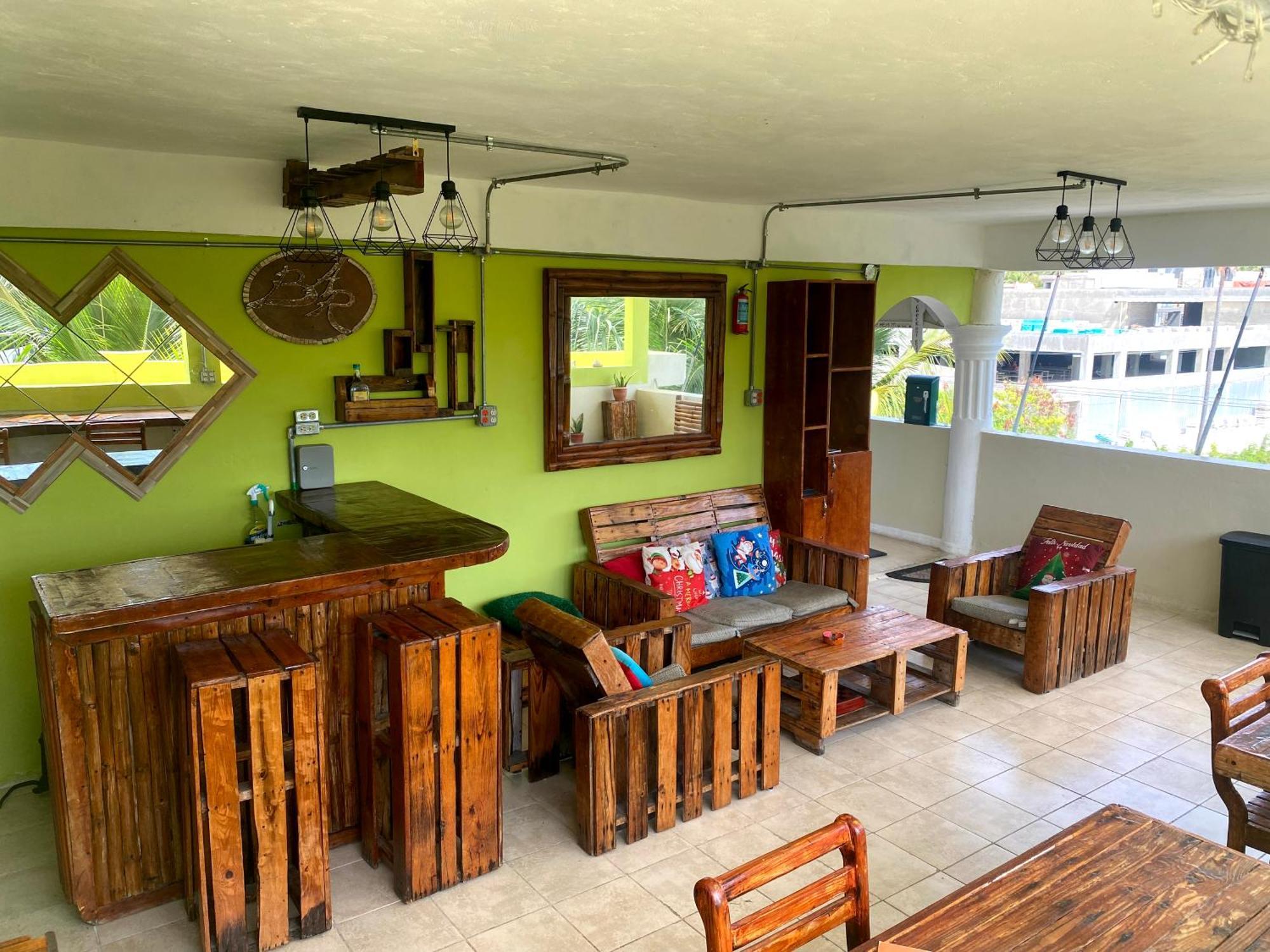 Private Rooms-art Guest house *