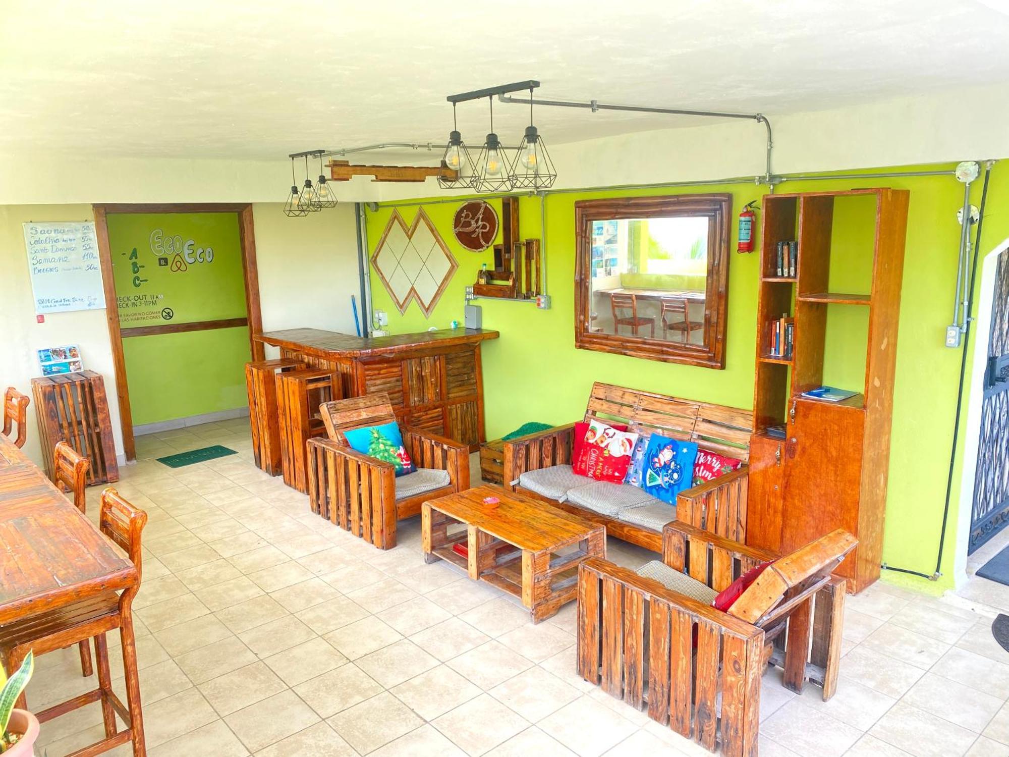Private Rooms-art Guest house *