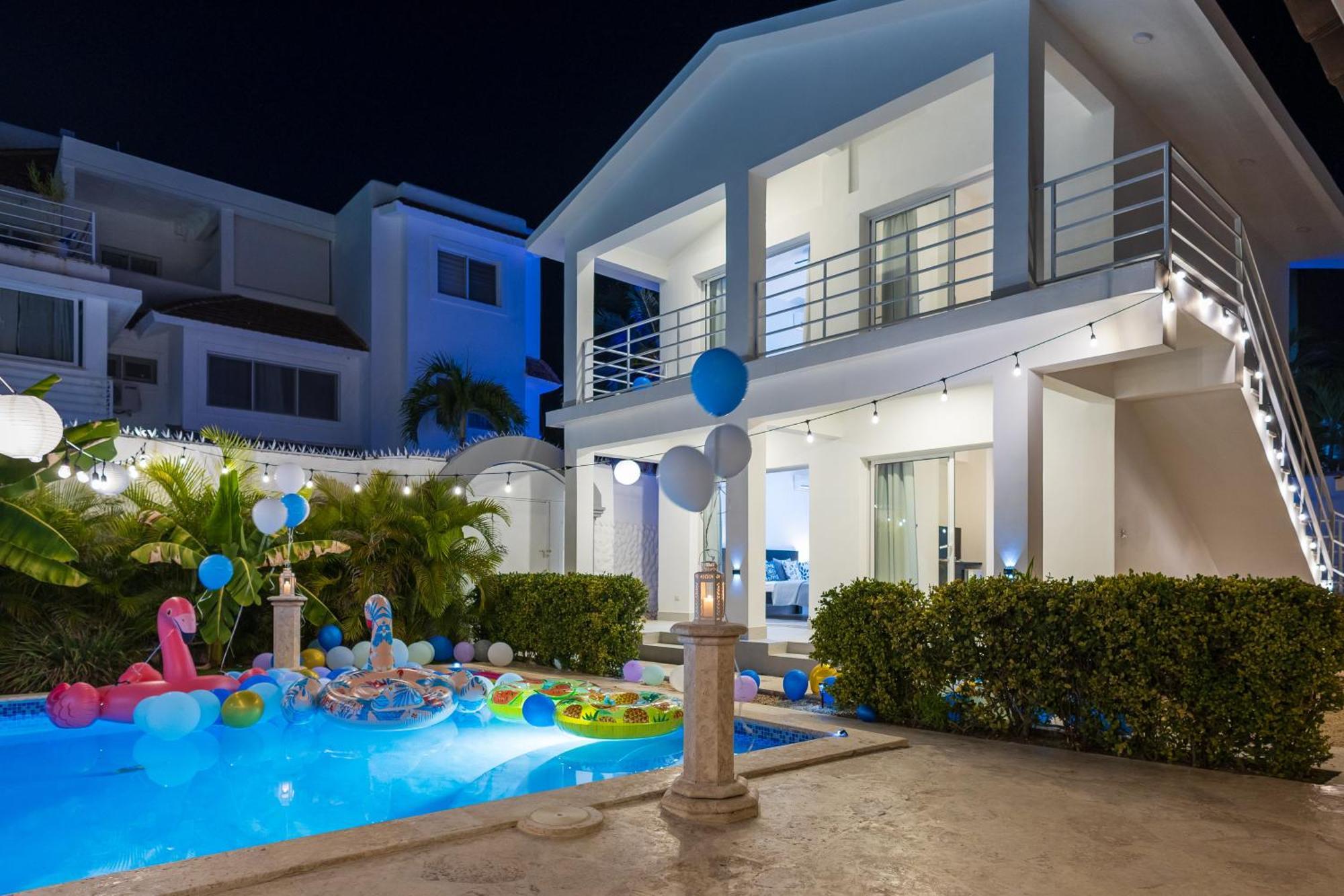 Huge 7-bedroom With Private Pool - Corales Villa Punta Cana