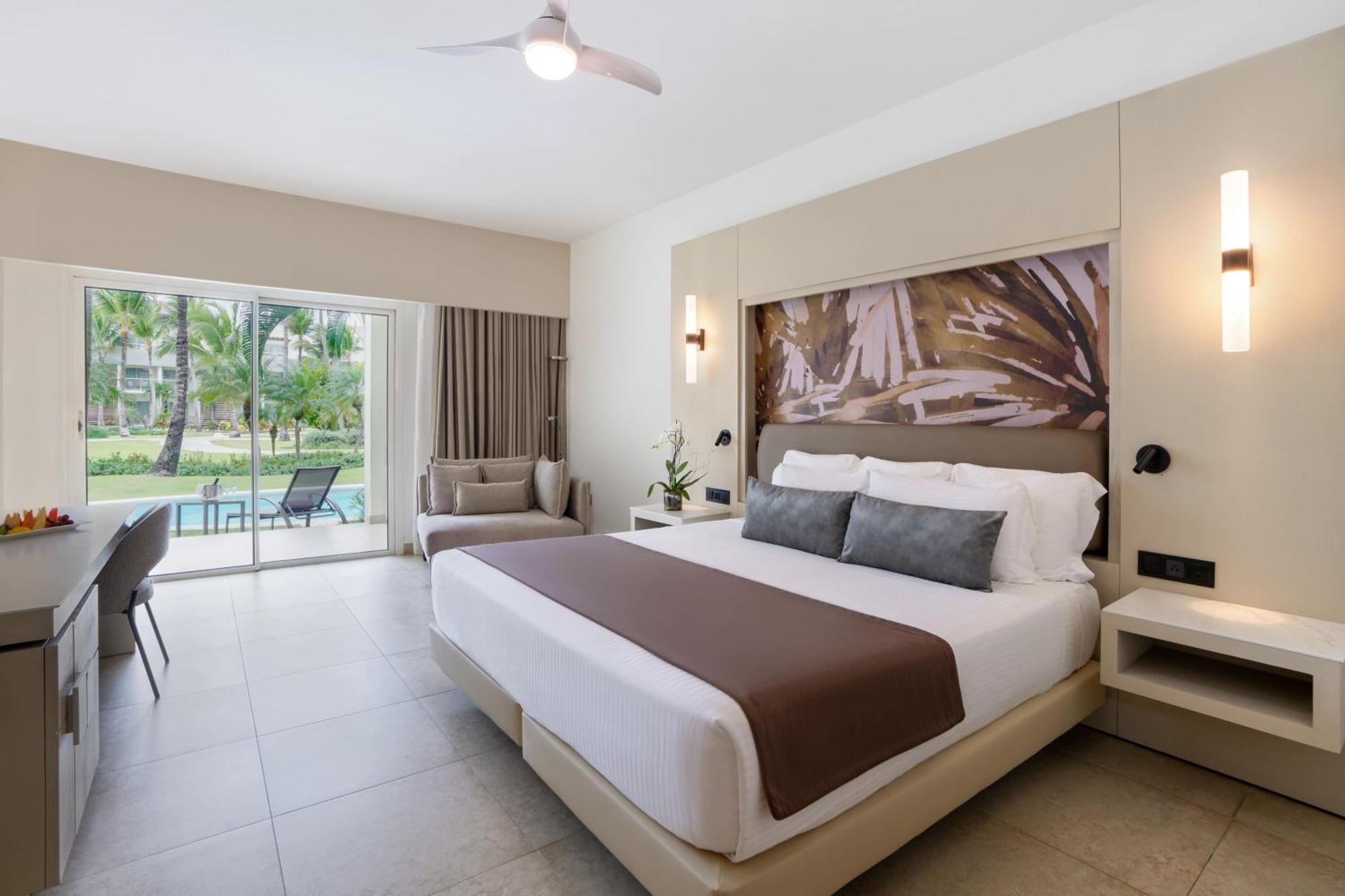 Resort Breathless & (adults Only)