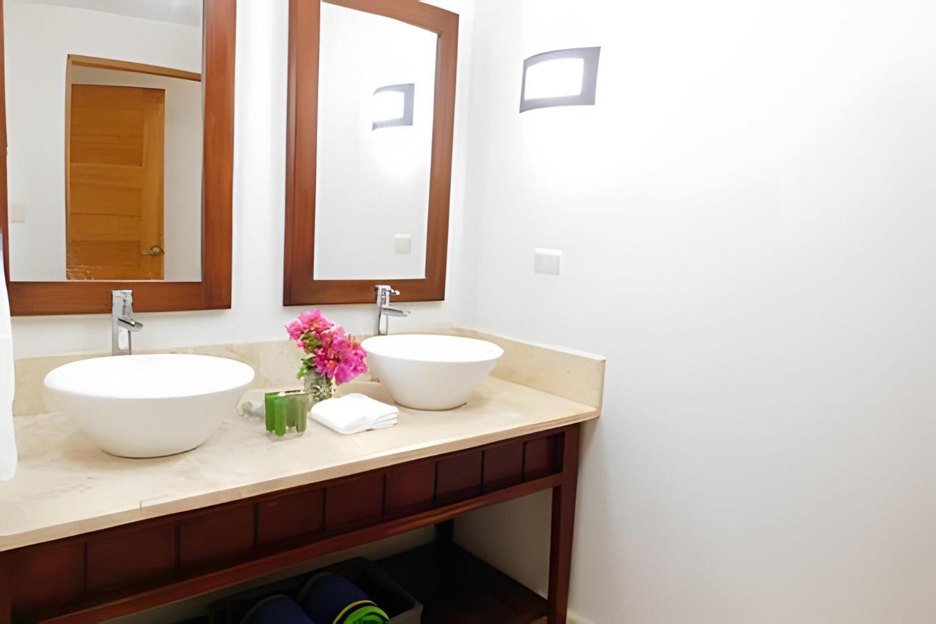 Spectacular Penthouse Ocean Views. Playa Bavaro. Apartamento *
