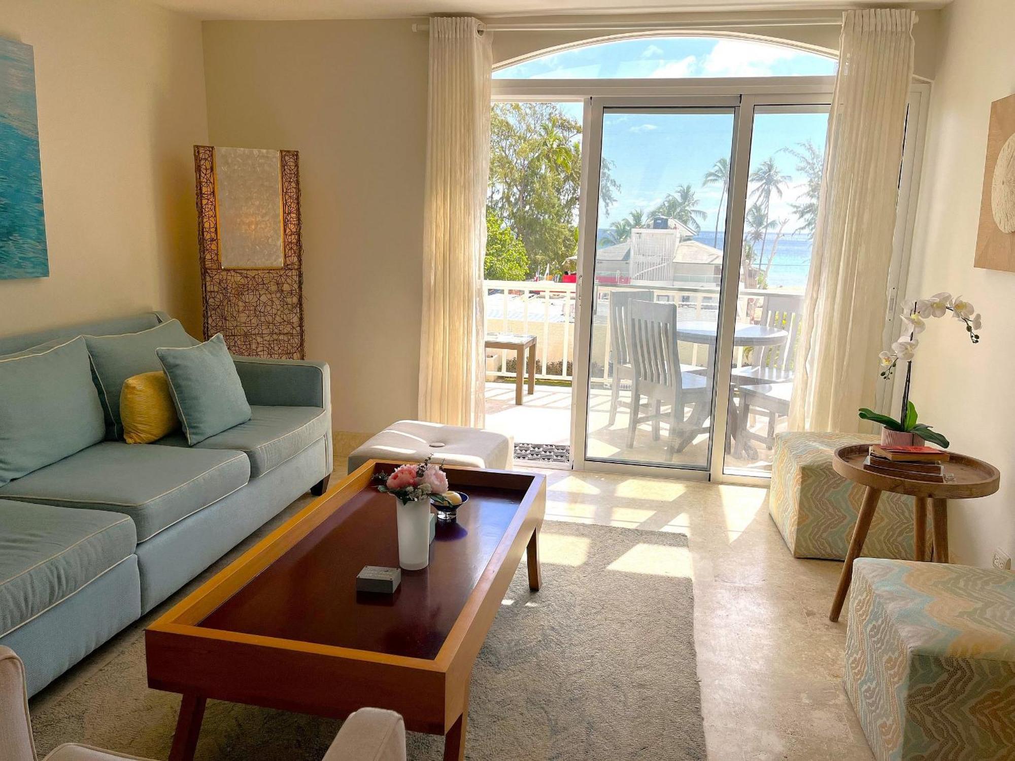 Spectacular Penthouse Ocean Views. Playa Bavaro. Apartment