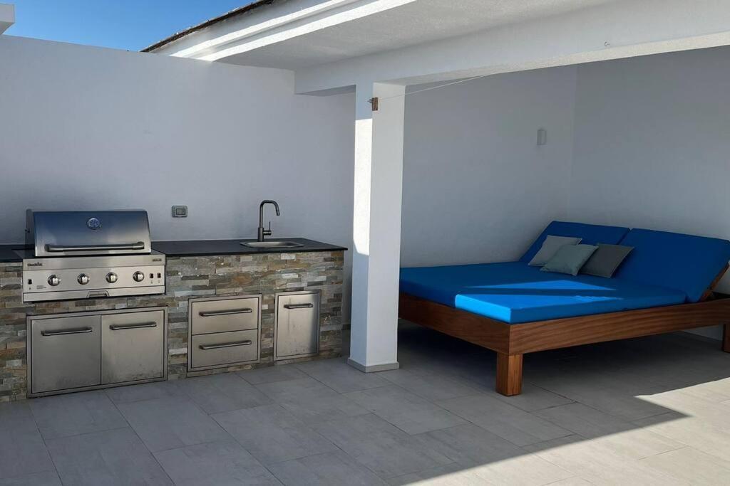 Ocean View Penthouse At Hard Rock By Unwind Apartment