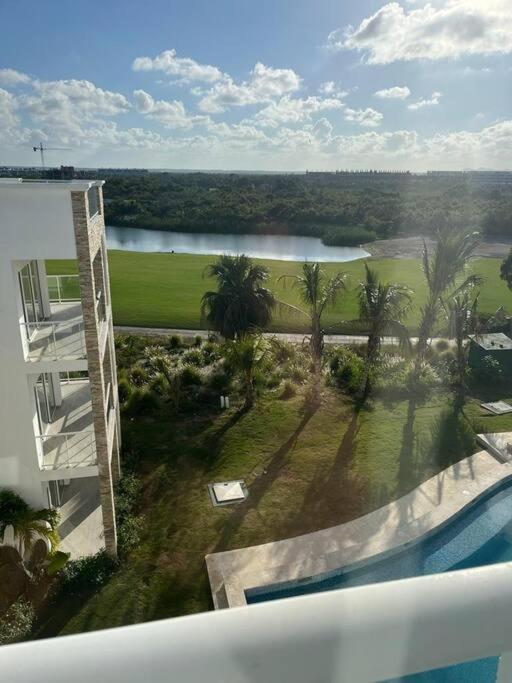 Ocean View Penthouse At Hard Rock By Unwind Apartment *