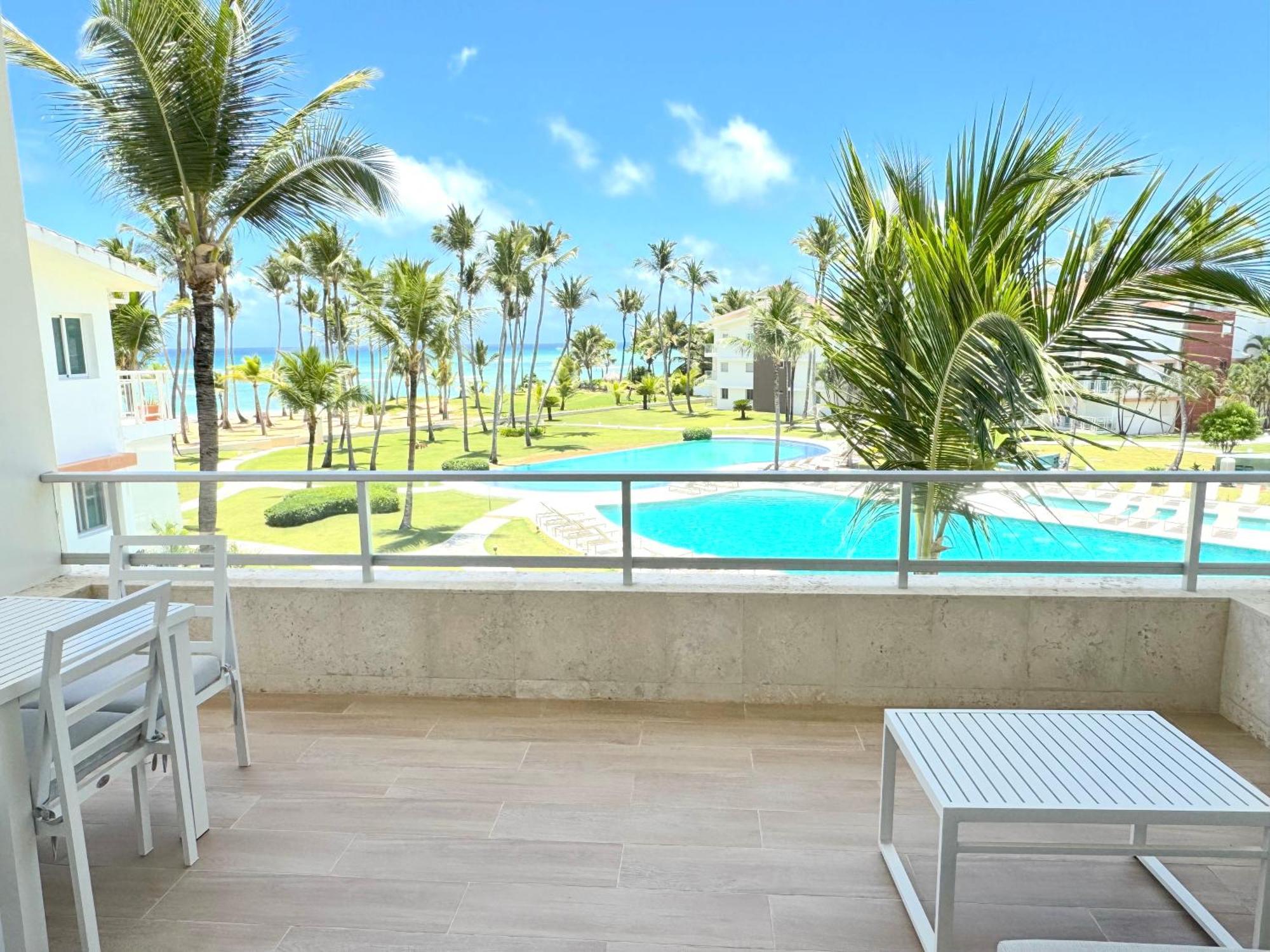 Apartment Front By Playa Palmera