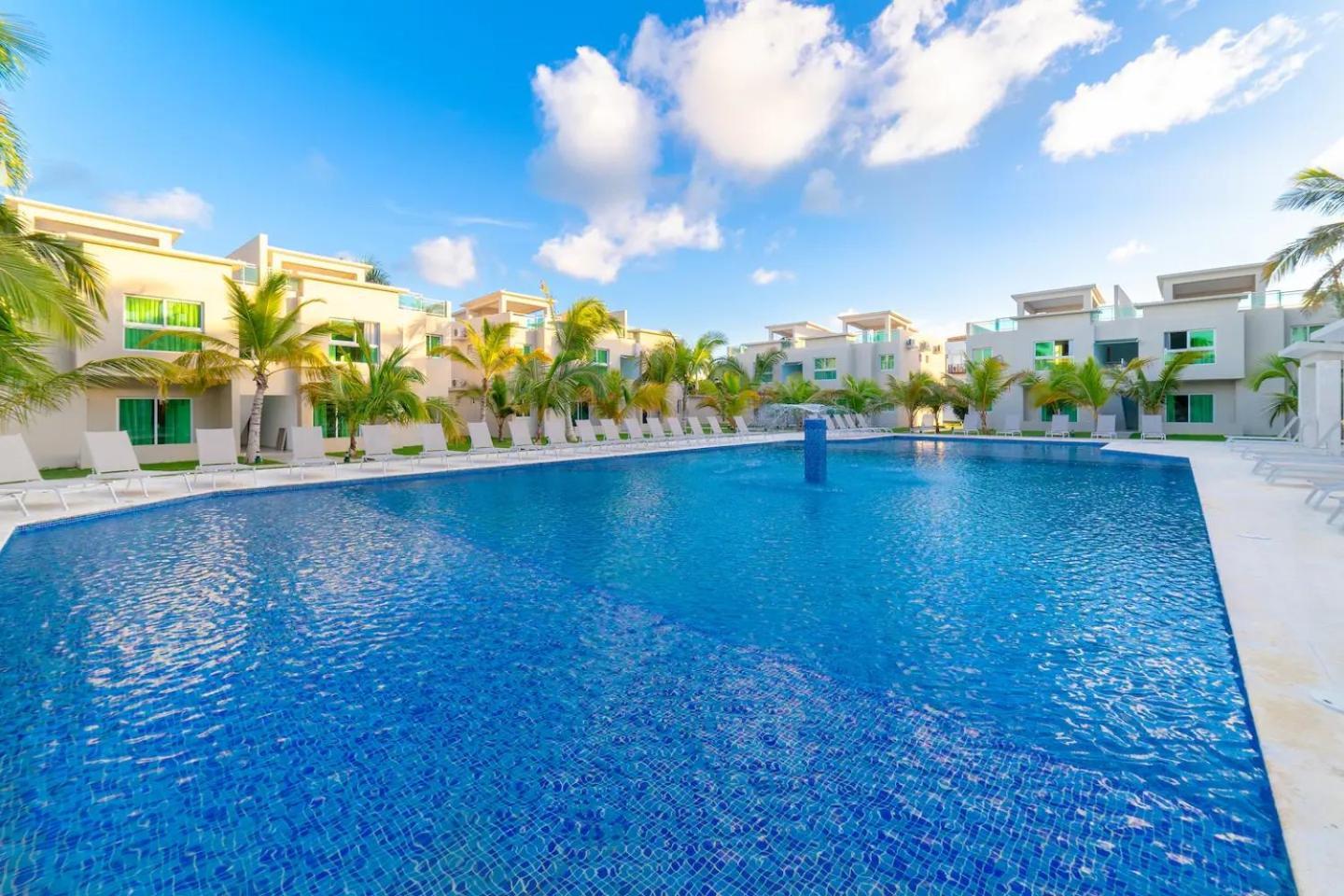 Front By Playa Palmera Punta Cana