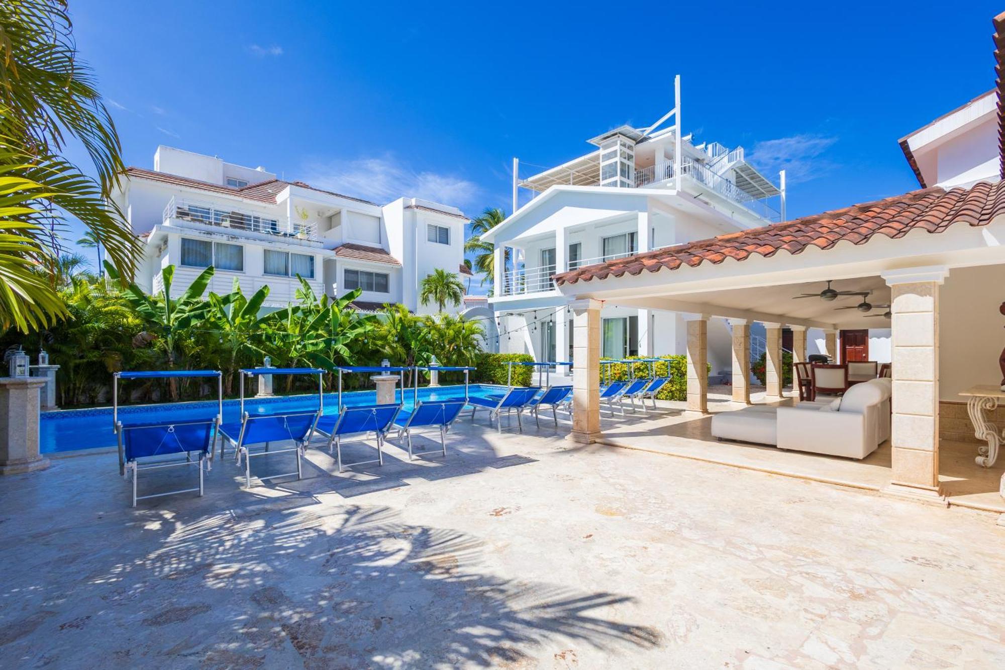 Huge 7-bedroom With Private Pool - Corales