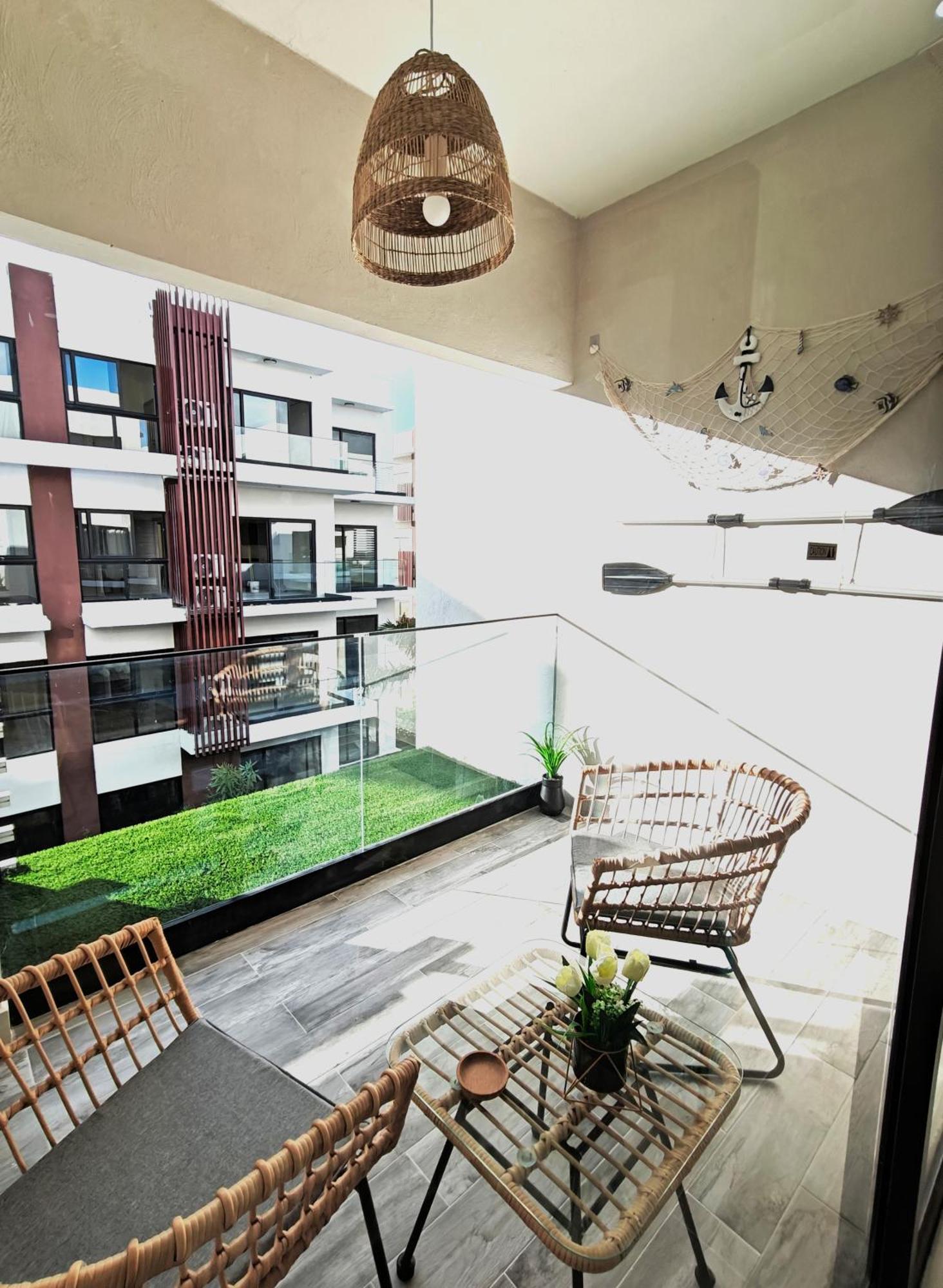 Welcome To A Magical World Of Moments - Beach Apt-