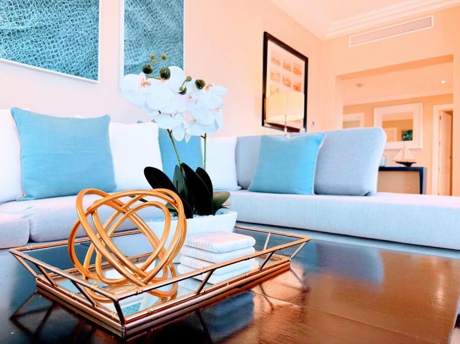 Apartment Your Private Pool, Marina Hot Tub & Grounds