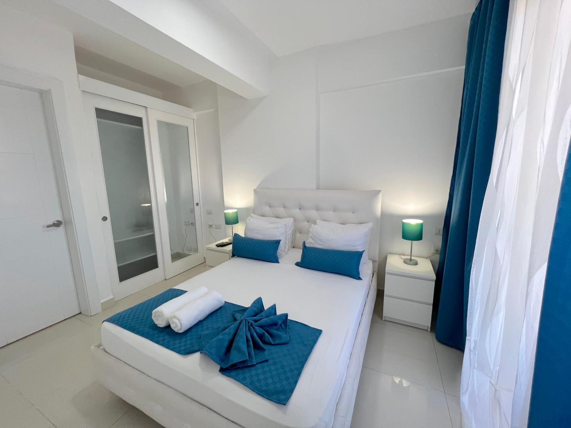Hotel Aventura Playa Los Corales 5*