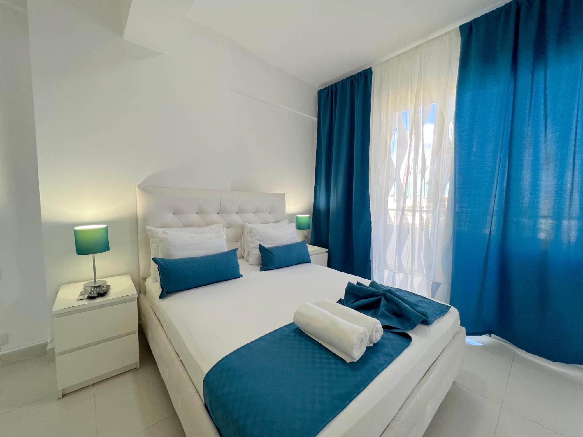 Aventura Playa Los Corales Punta Cana