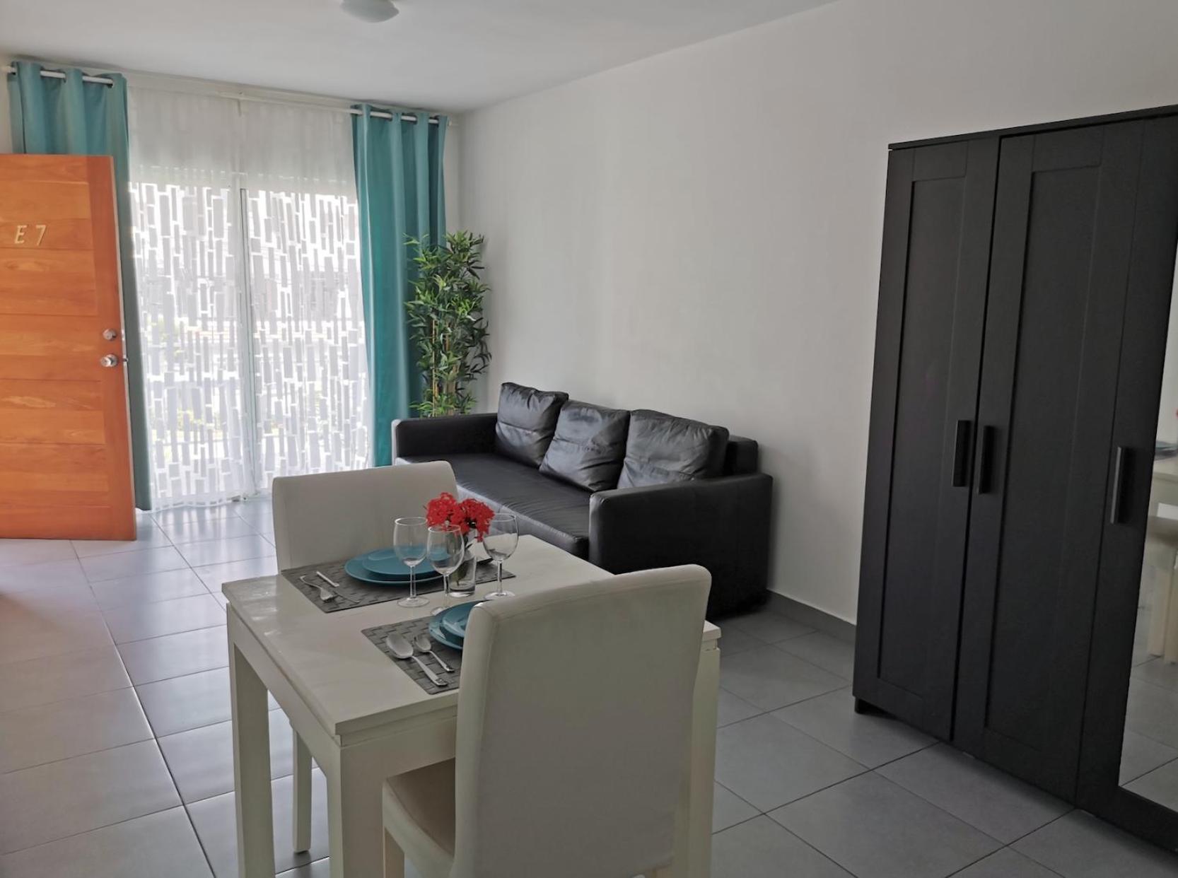Hotel Serenara Playa Corales