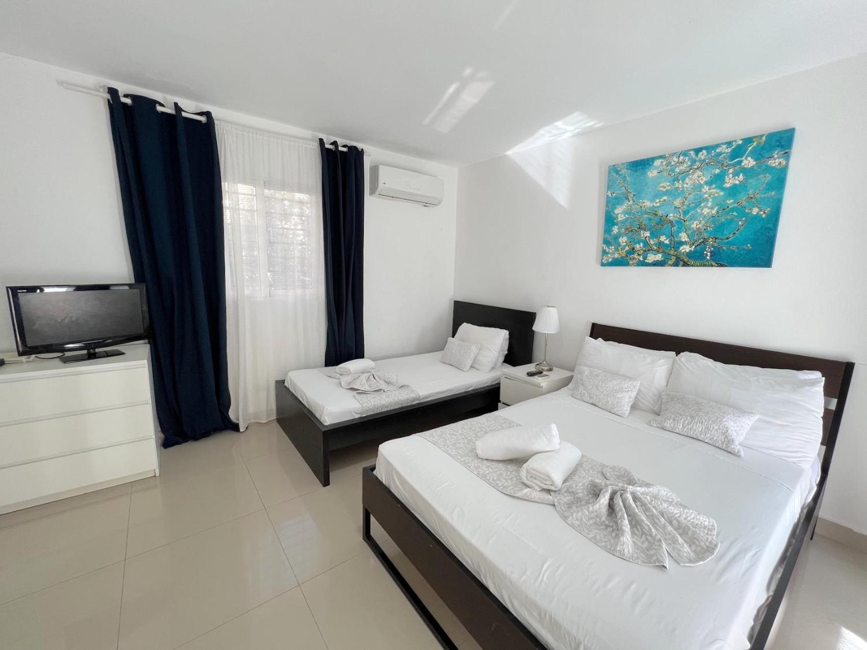 Hotel Serenara Playa Corales 5*
