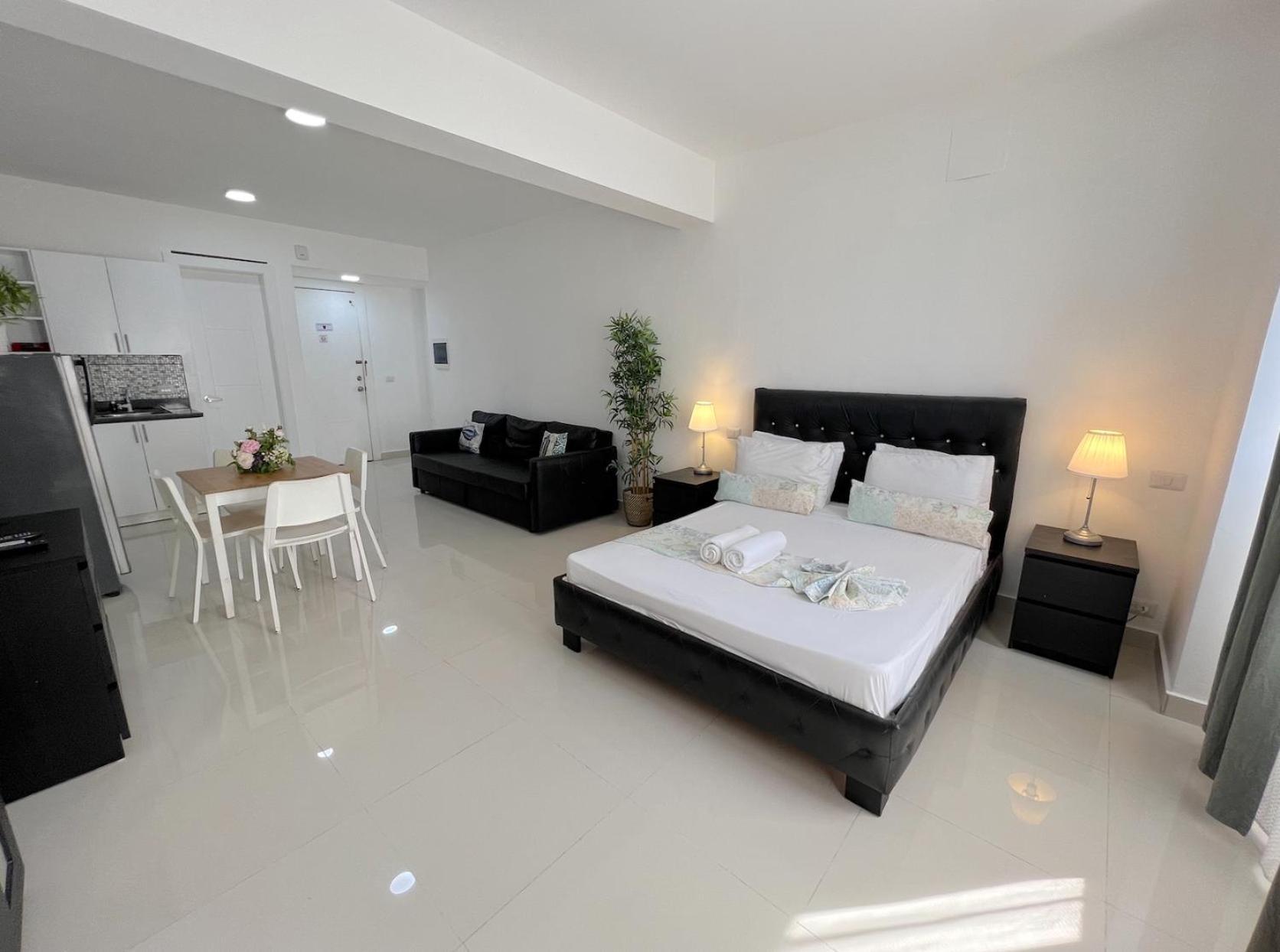 Tropical With Rooftop Pool And - Bavaro