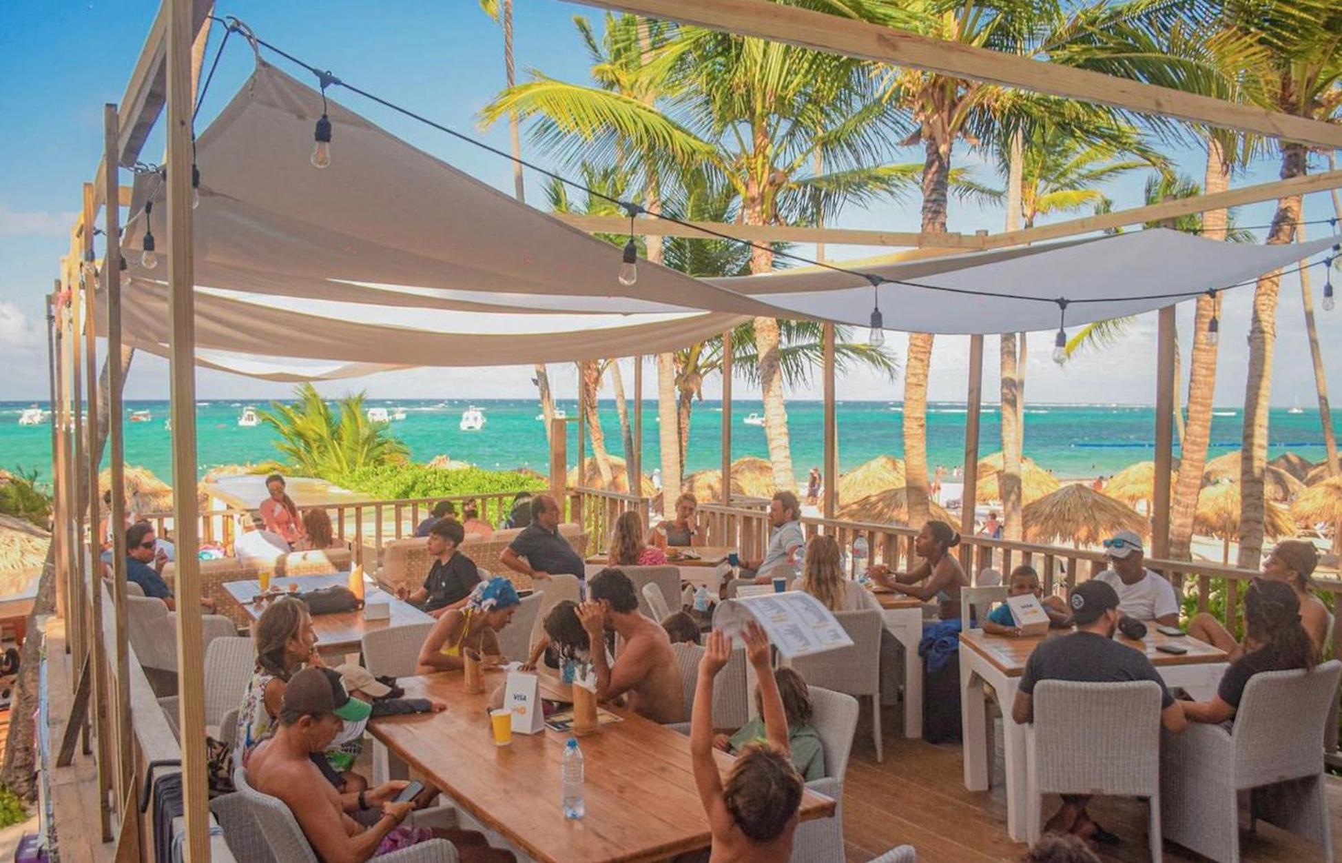 Tropical With Rooftop Pool And - Bavaro 5*