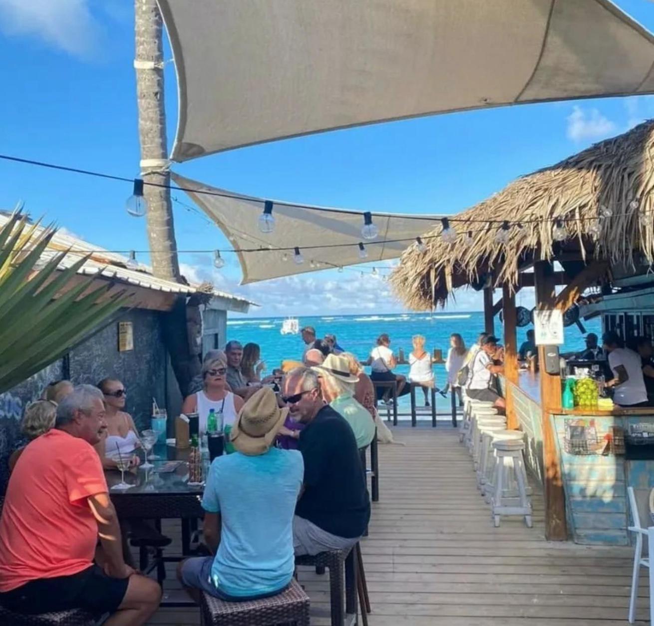 Tropical With Rooftop Pool And - Bavaro Hotel Punta Cana