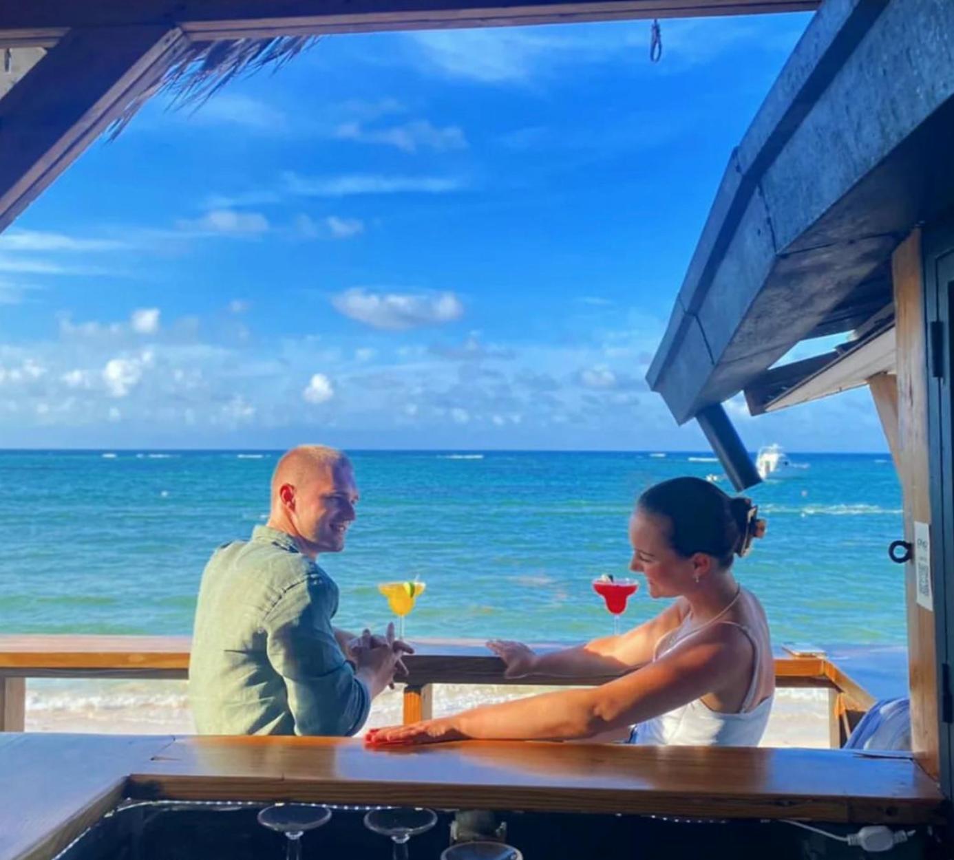 Hotel Tropical With Rooftop Pool And - Bavaro Punta Cana