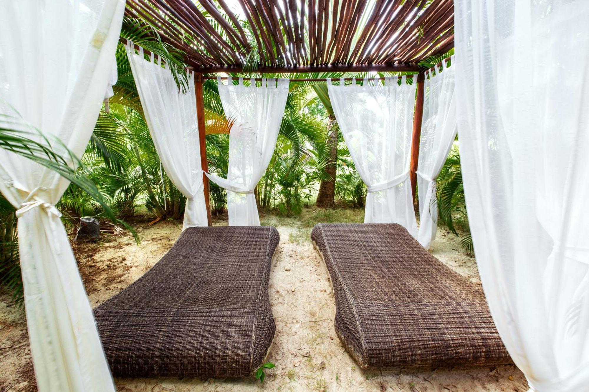 Hotel Tropicana Deluxe Playa Corales - Wifi, Beach, Pool 5*
