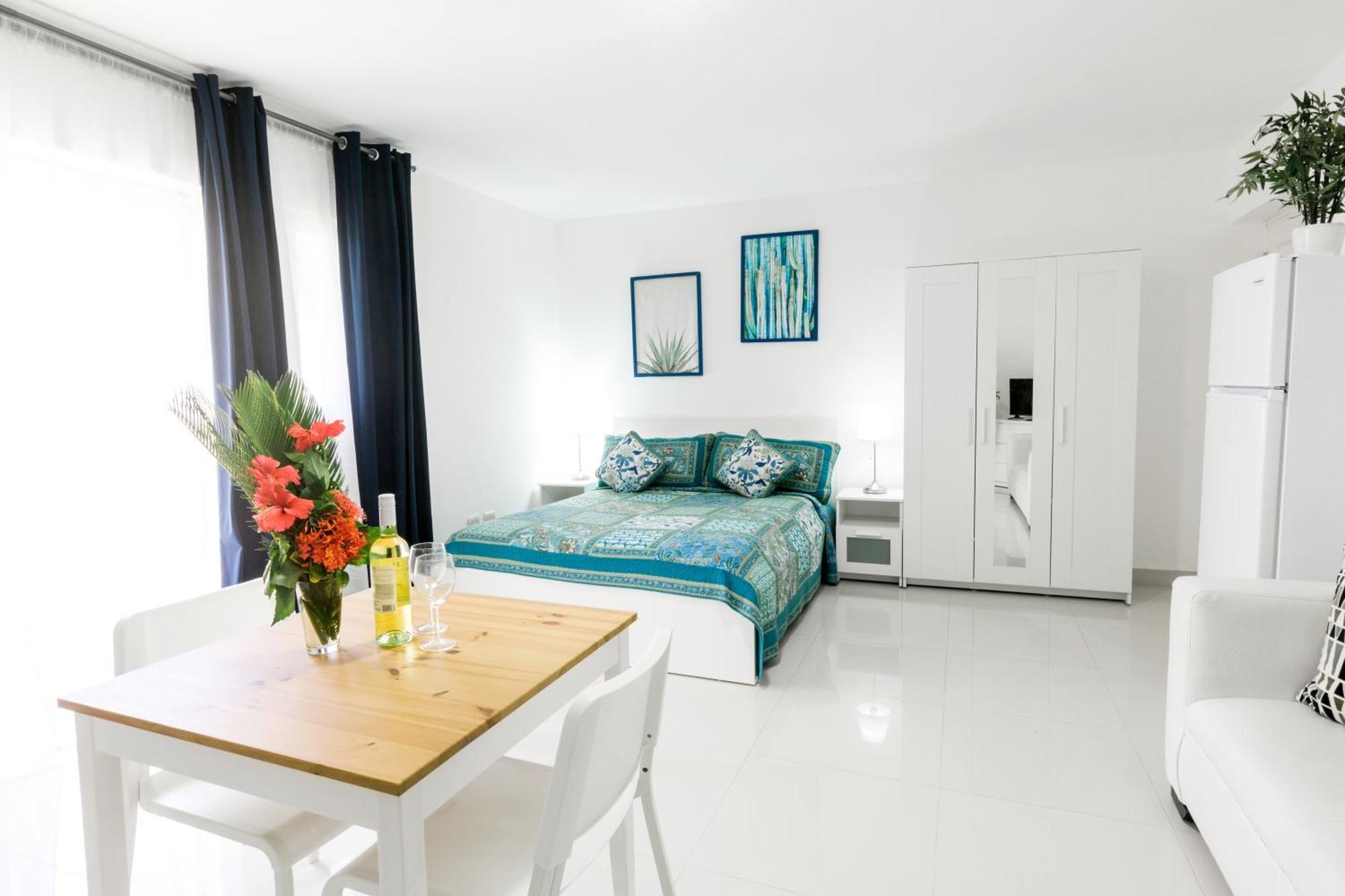 Tropicana Deluxe Playa Corales - Wifi, Beach, Pool Punta Cana