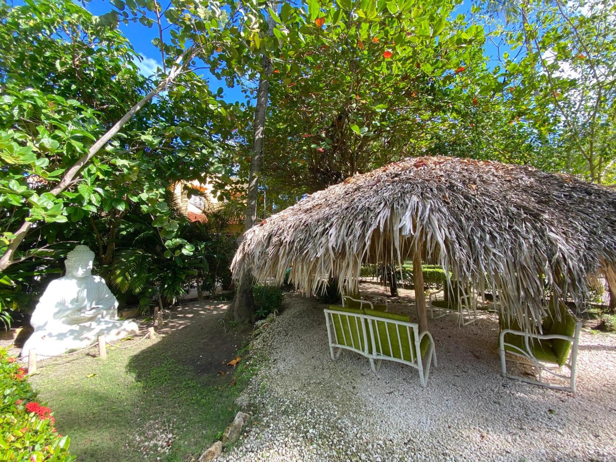 Hotel Serenity And - Playa Corales